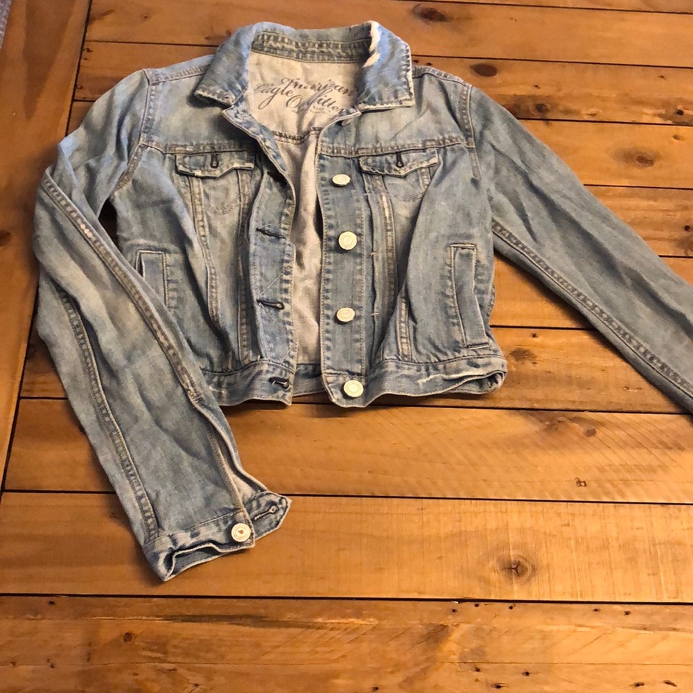 American Eagle Cropped Denim Jacket
